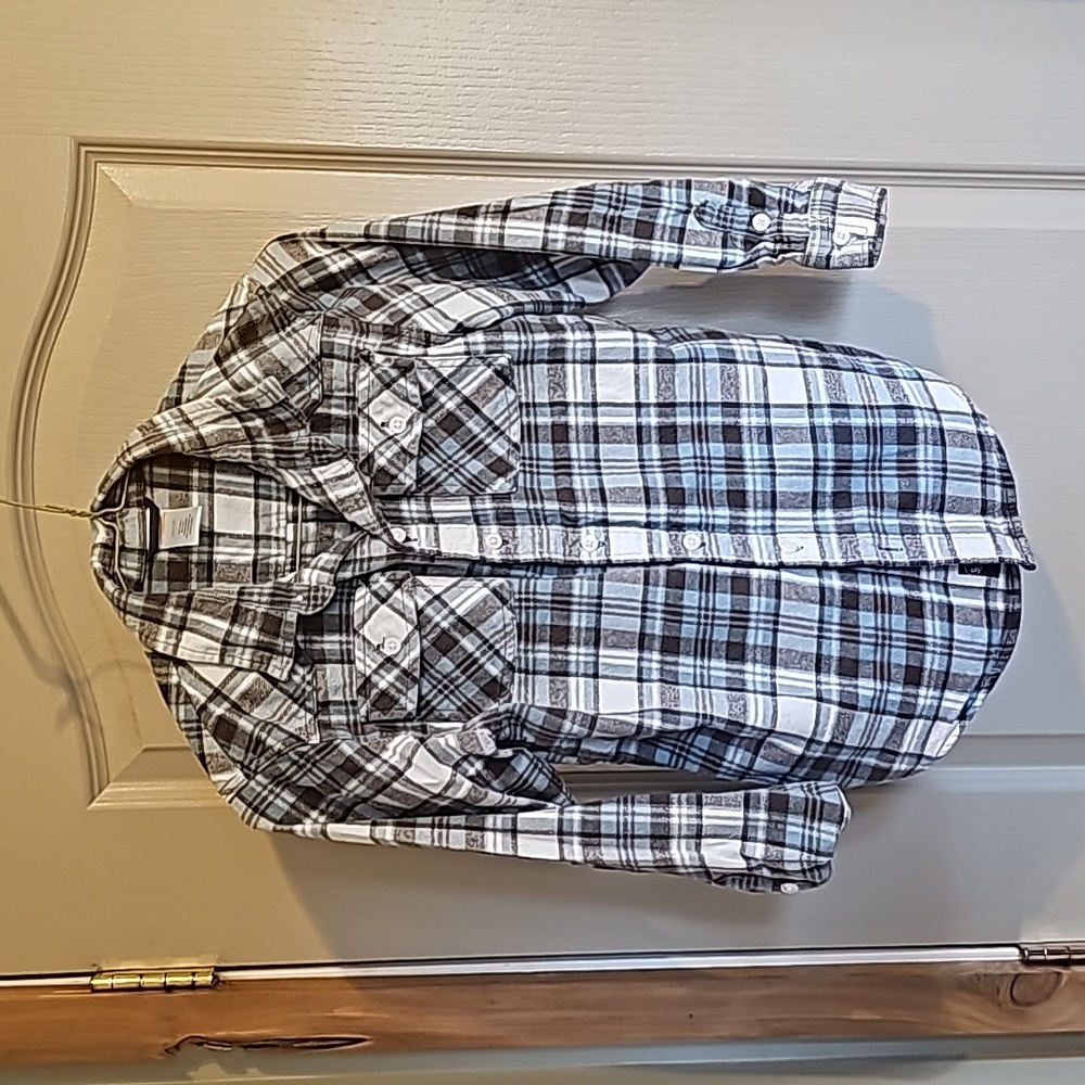 Boys Gymboree medium 7/8 flannel button up shirt